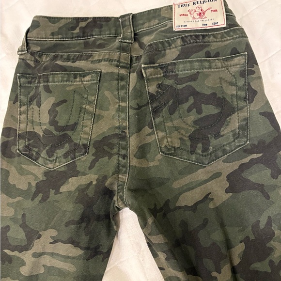 TRUE RELIGION HALLE MID RISE SUPER SKINNY OLIVE CAMO JEANS - Picture 6 of 9